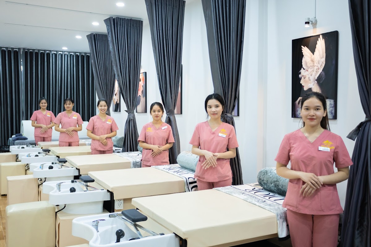 Gội đầu dưỡng sinh Huế, uốn, nối mi - Tâm Uyên