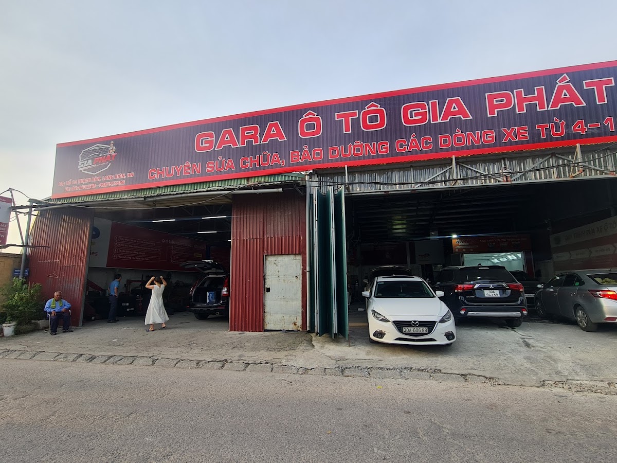 Gara sửa chữa ô tô Gia Phát