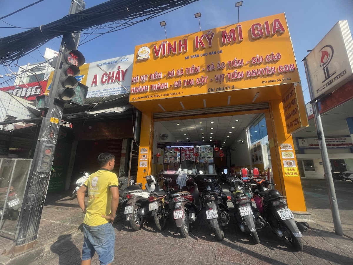 VĨNH KÝ MÌ GIA - MÌ VỊT TIỀM -GÀ ÁC TIỀM - MÌ GÀ TIỀM