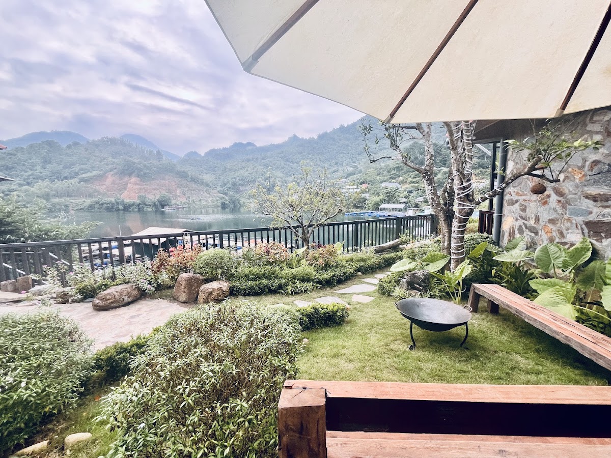 Mit Retreat - Đà Bắc Hoà Bình