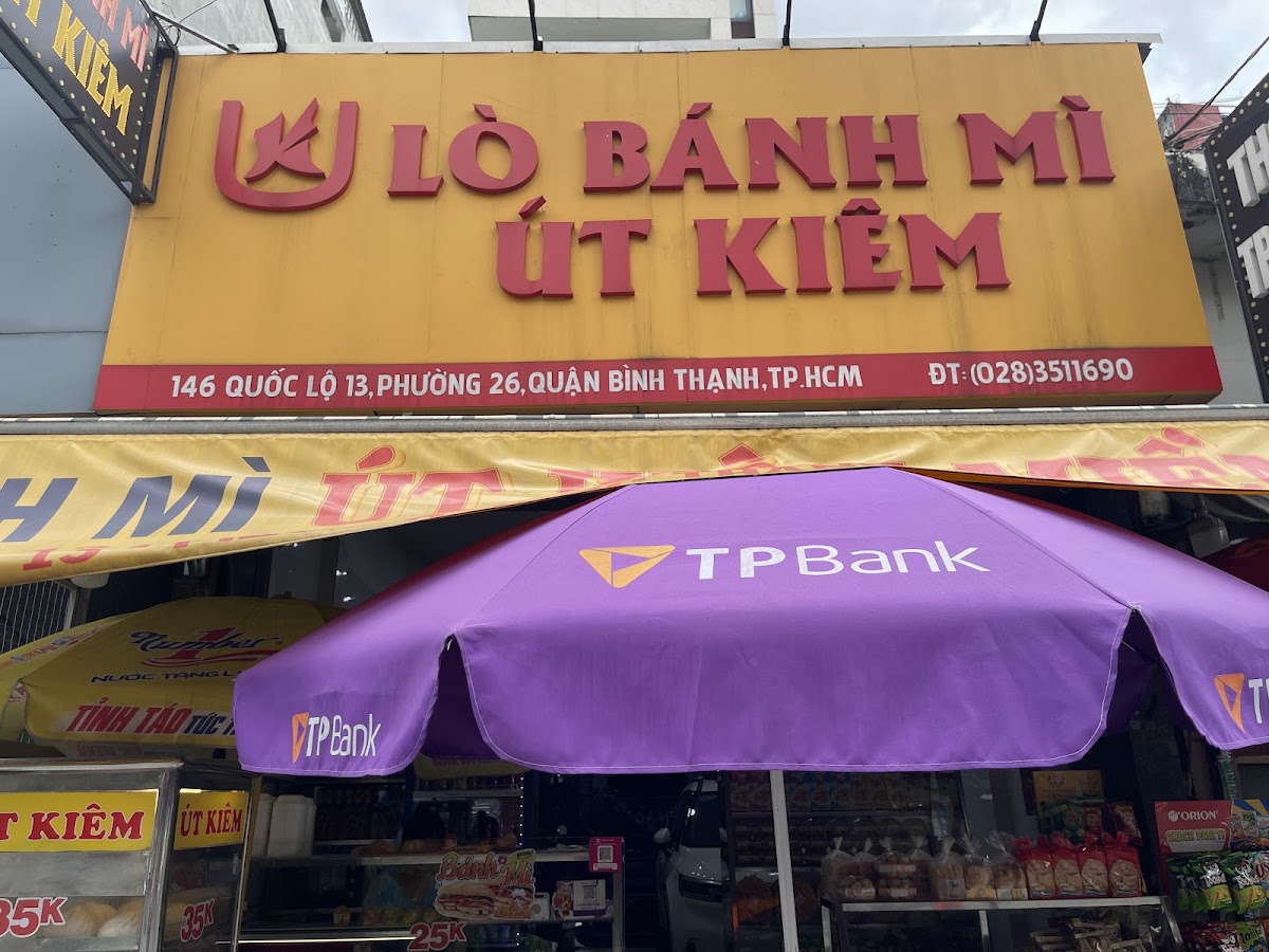 Lò Bánh Mì Út Kiêm