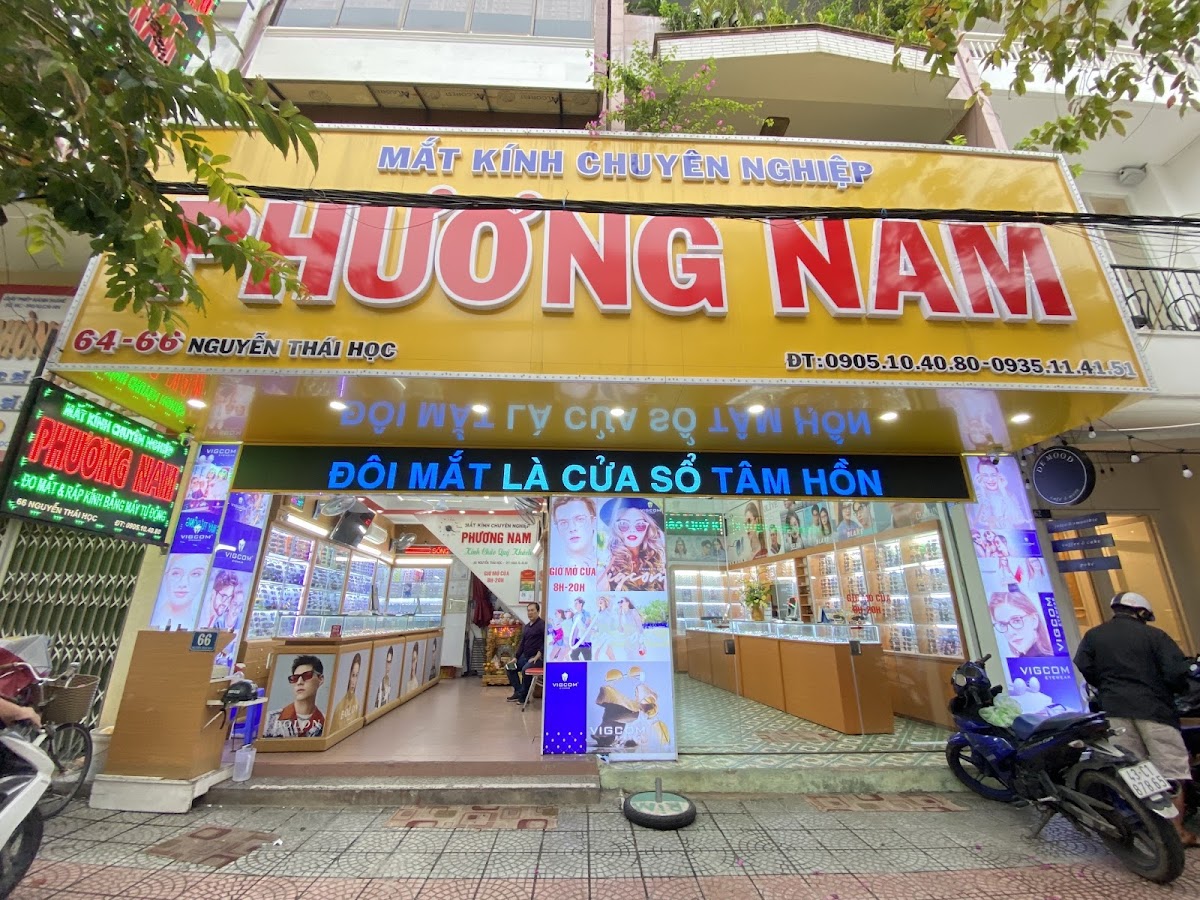 Mắt kính Phương Nam