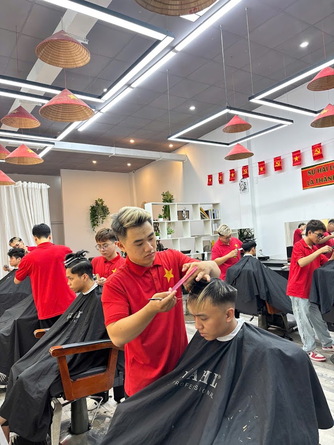 CHÚ BỘ ĐỘI BARBER SHOP - 149 PHẠM NHƯ XƯƠNG