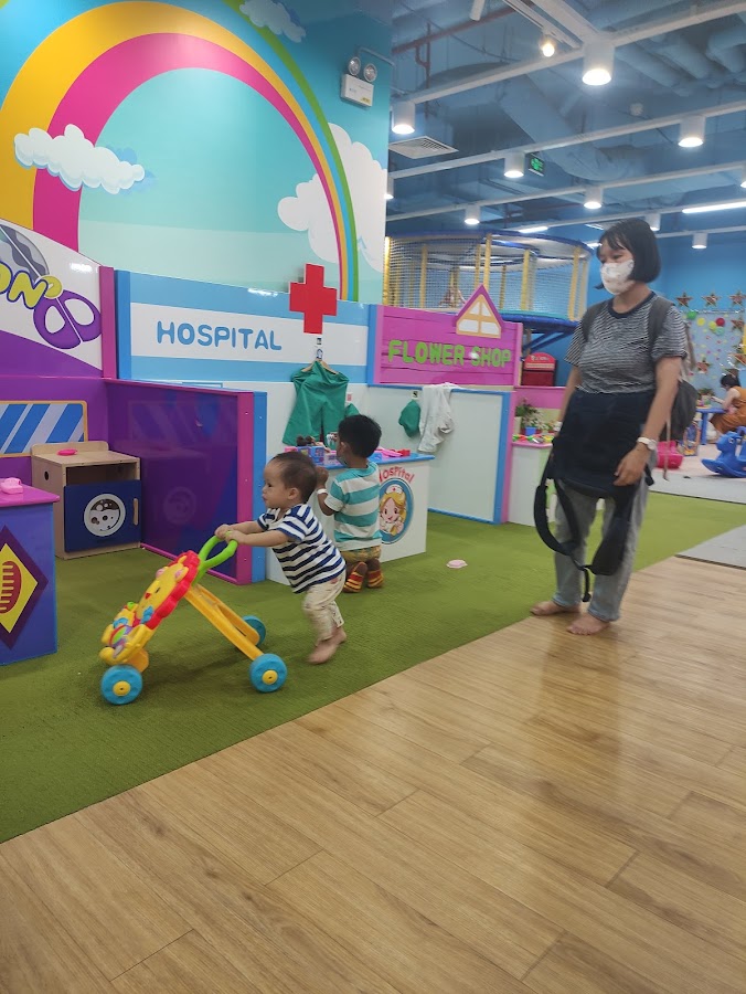 Sân chơi Giáo Trí Thiếu Nhi tiNiWorld Coop Phan Văn Hớn