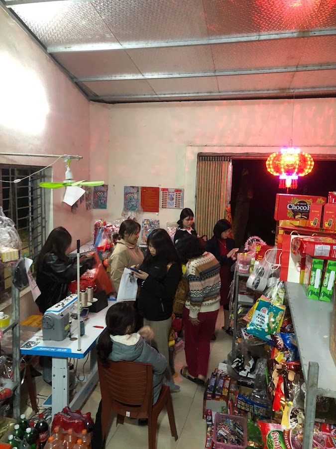 Tạp hoá chiến oanh