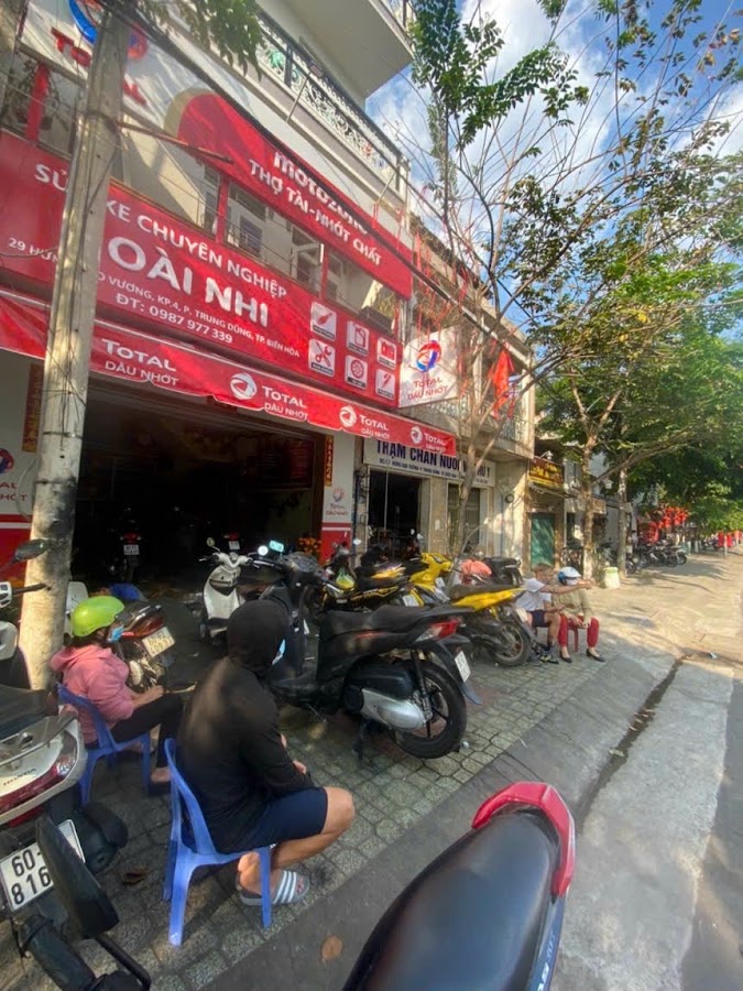 Tiệm Sửa Xe Máy Hoài Nhi