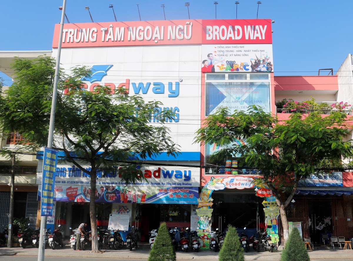 Trung Tâm Ngoại Ngữ Broad Way