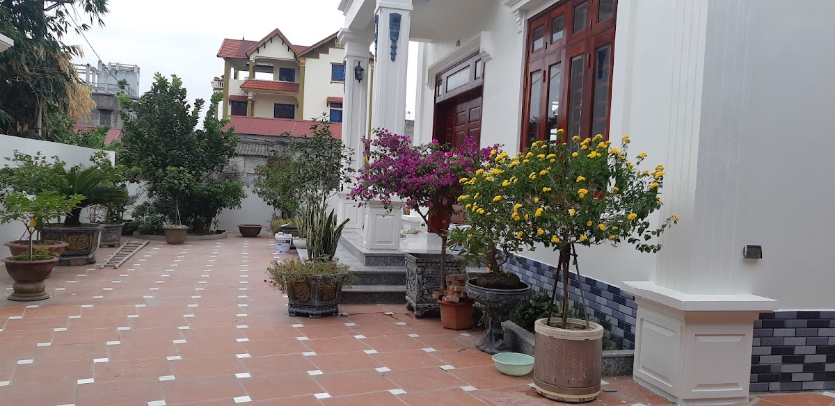 Cửa hàng Tân Luận