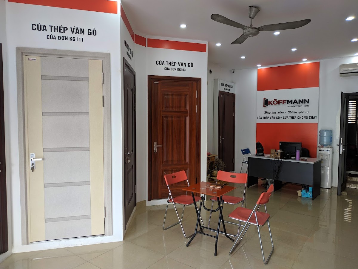 Showroom cửa thép vân gỗ Koffmann