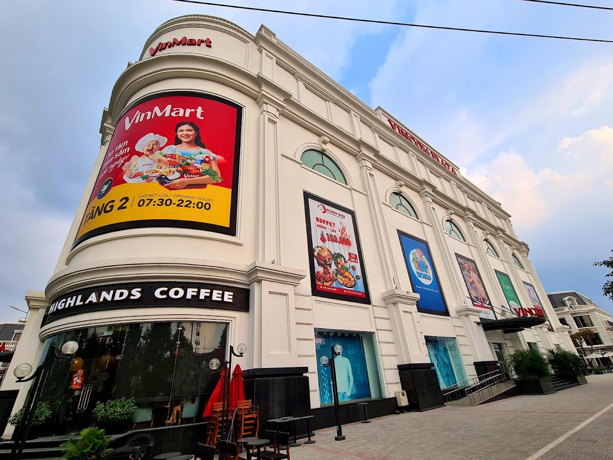 Vincom Plaza Dĩ An