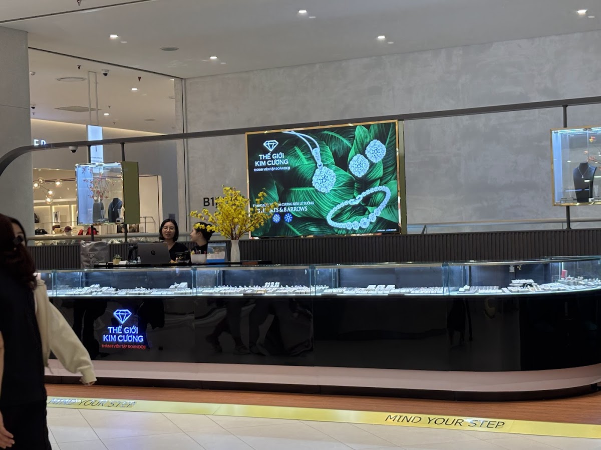 Thế Giới Kim Cương Lotte Tây Hồ