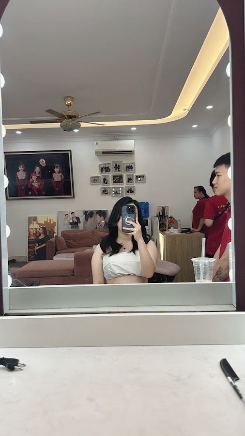 Hoàng Kim Studio