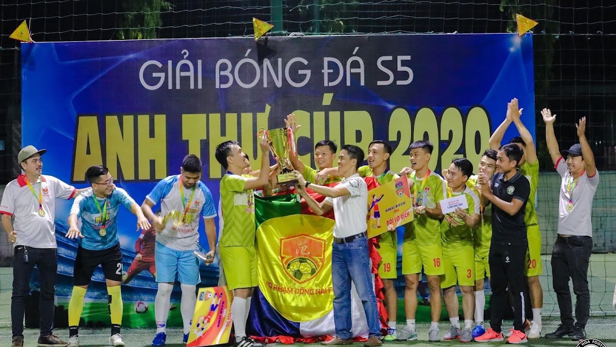 SÂN BÓNG ĐÁ ANH THƯ - KCN SÔNG MÂY