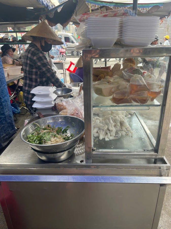 Bánh cuốn ướt Cô Hằng