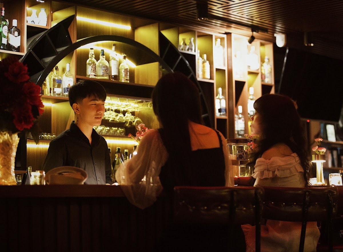 Memories Cocktail Bar