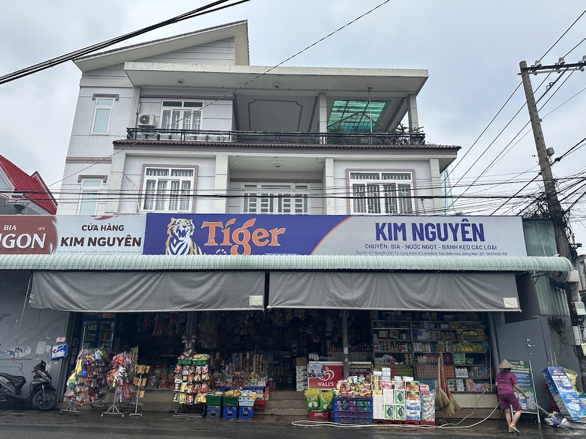 Cửa Hàng Tạp Hóa Năm Tòng