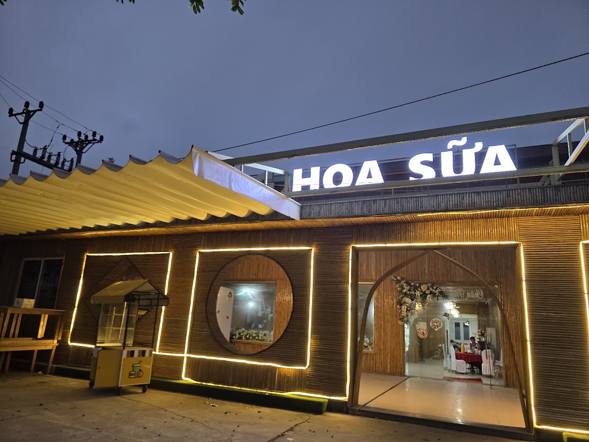 Nhà Hàng Hoa sữa
