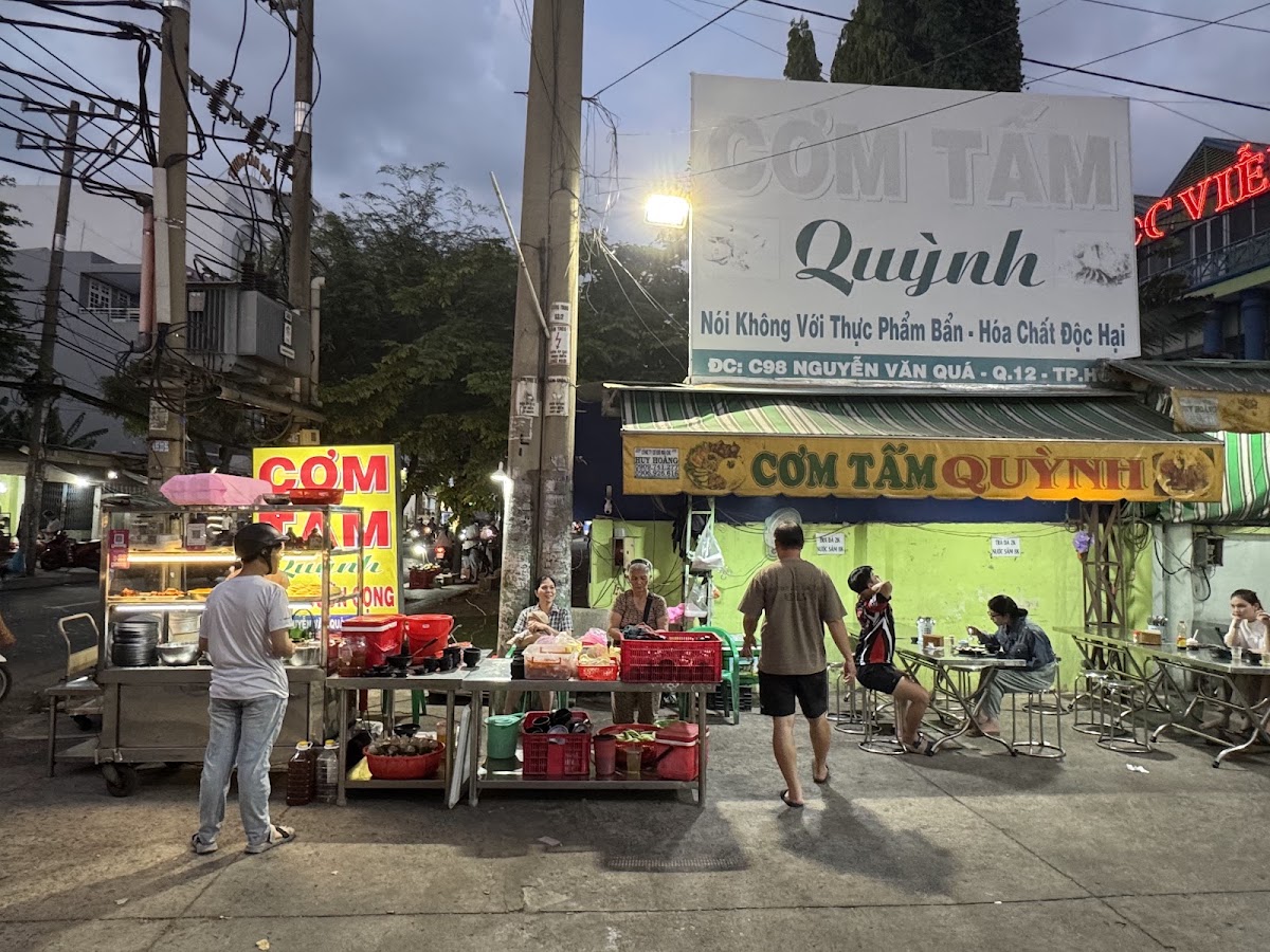Cơm Tấm Quỳnh - Cơm Tấm Cây Xăng