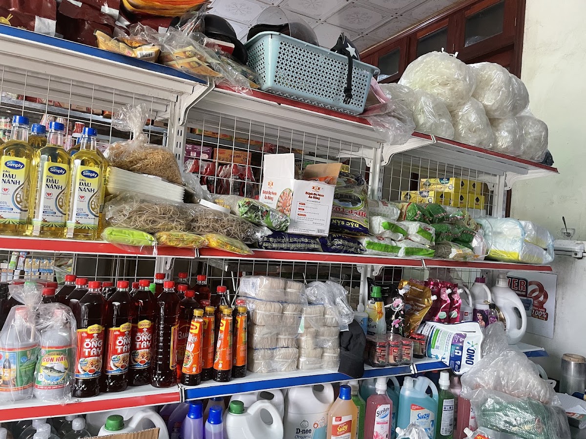 Cửa hàng tạp hóa Thắng Huyên