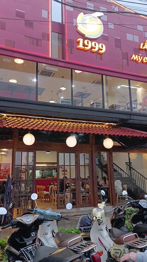 Tiệm ăn 1999-Lẩu,Gà Rán& Mì cay 7 cấp độ