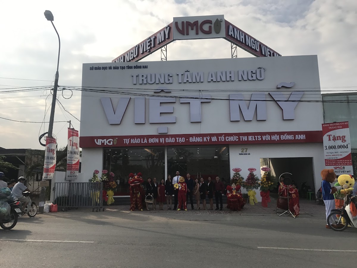 Trung Tâm Anh Ngữ Việt Mỹ