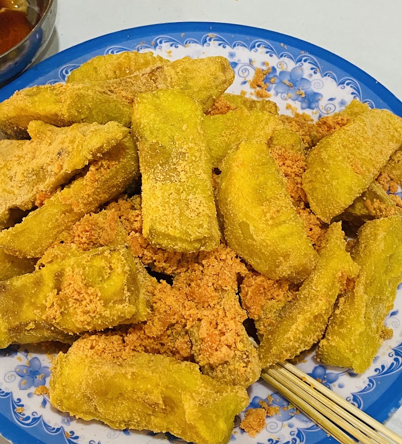 Gà rán, mì cay Street food - Tasty