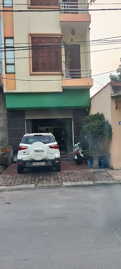 Cửa Hàng Mỹ Phẩm Và Tạp Hóa Linh Giang