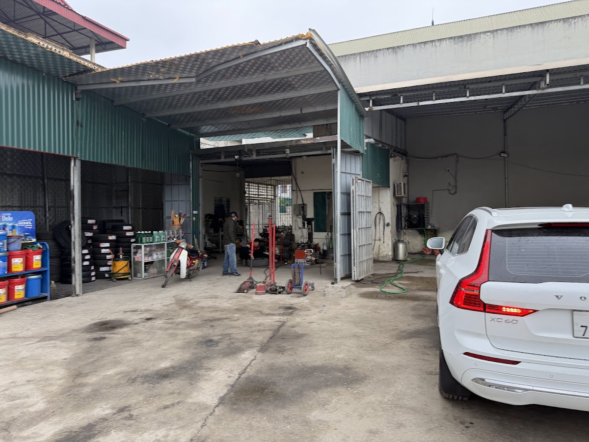 Trung tâm Dịch vụ lốp xe