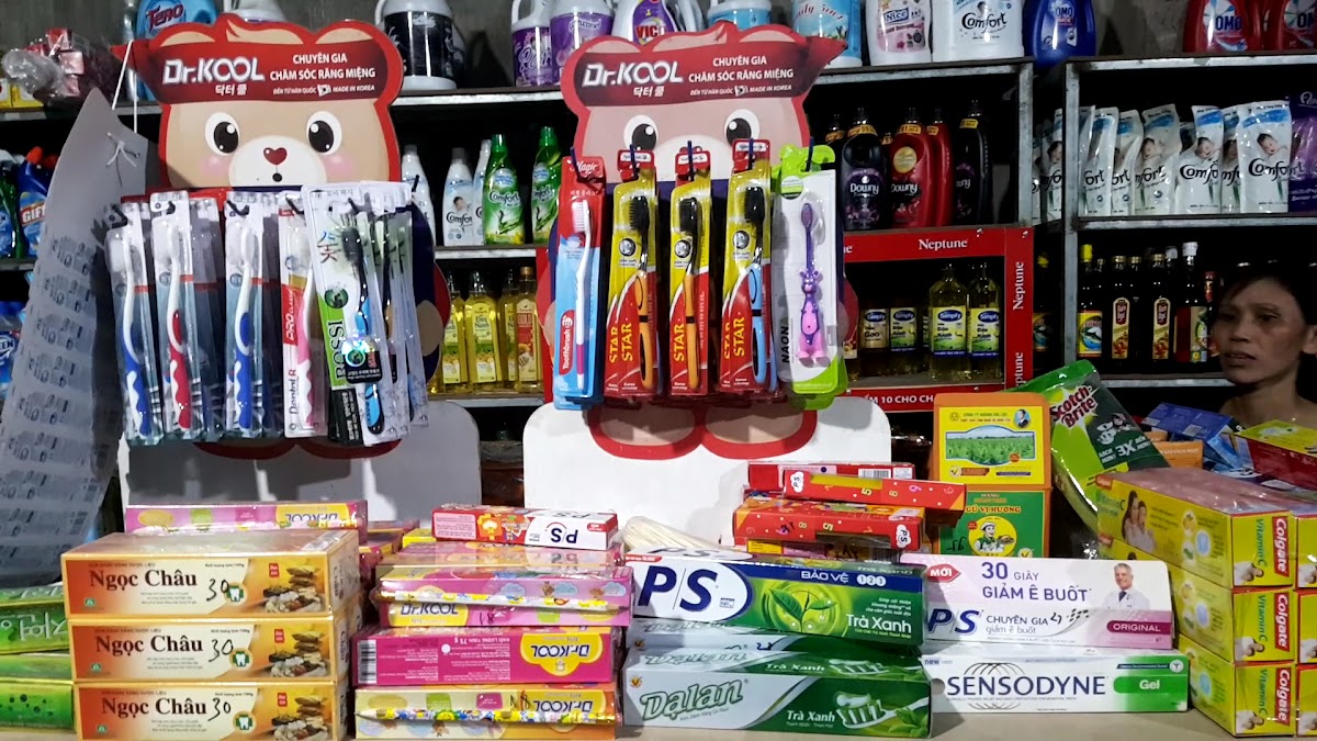 Cửa hàng tạp hóa Ánh Tân