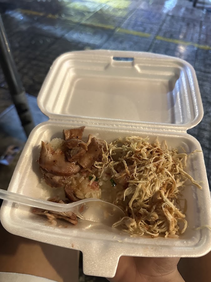 Xôi gà xá xíu