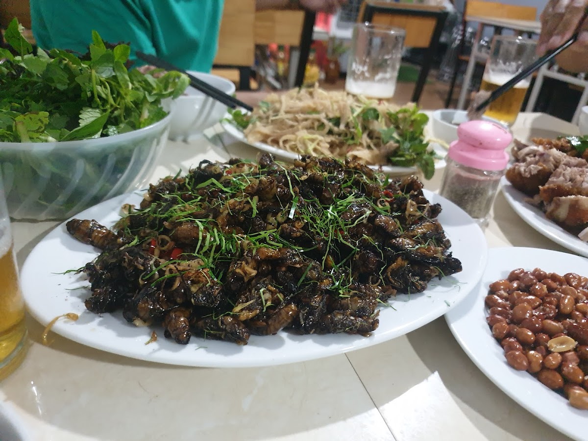 Quán Đại Bờ Hồ