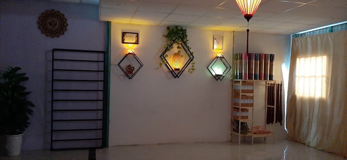 YoGa Moon-30trần nhân tông - Vĩnh điện