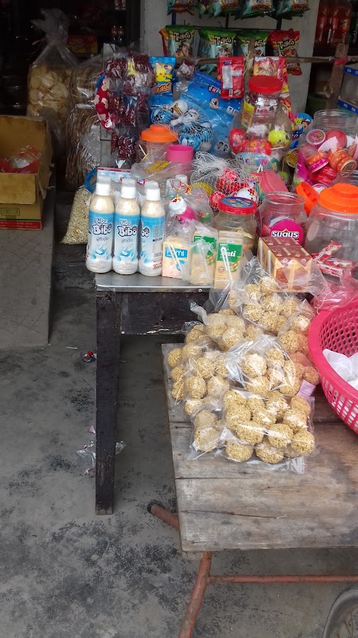 Cửa Hàng Tạp Hóa Tước Sao