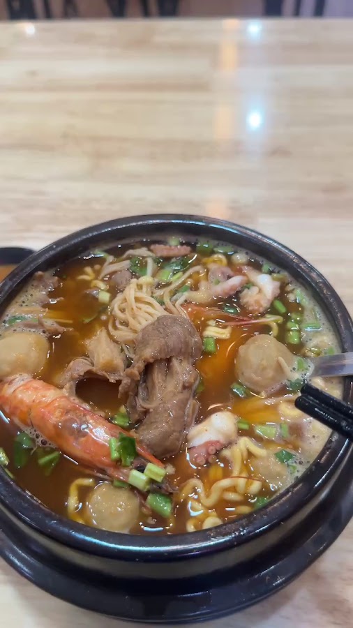 Thế Giới Ăn Vặt Mì Cay Nàng Út
