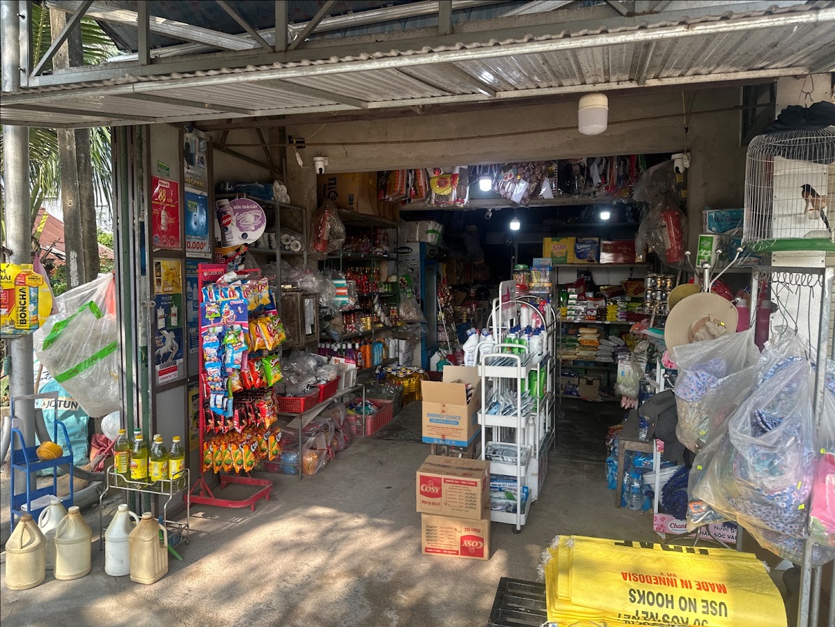 Tạp Hóa Dốc Sương Mù