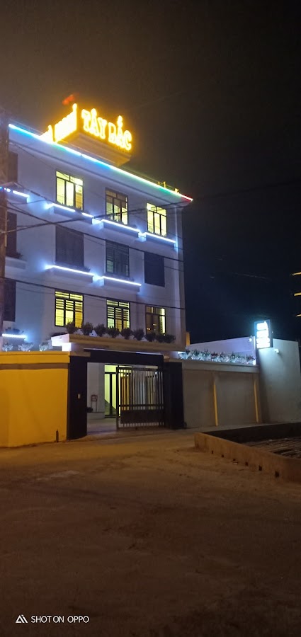 Nhà Nghỉ Tây Bắc Quảng Ninh