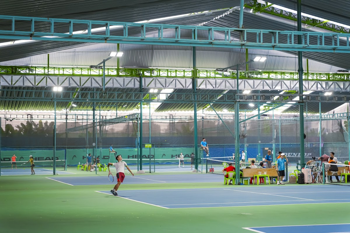 Sân Tennis Lâm Viên