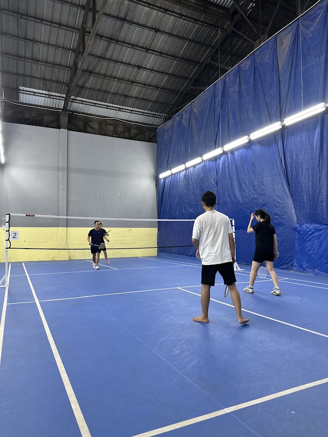 Sân cầu lông Quỳnh Anh