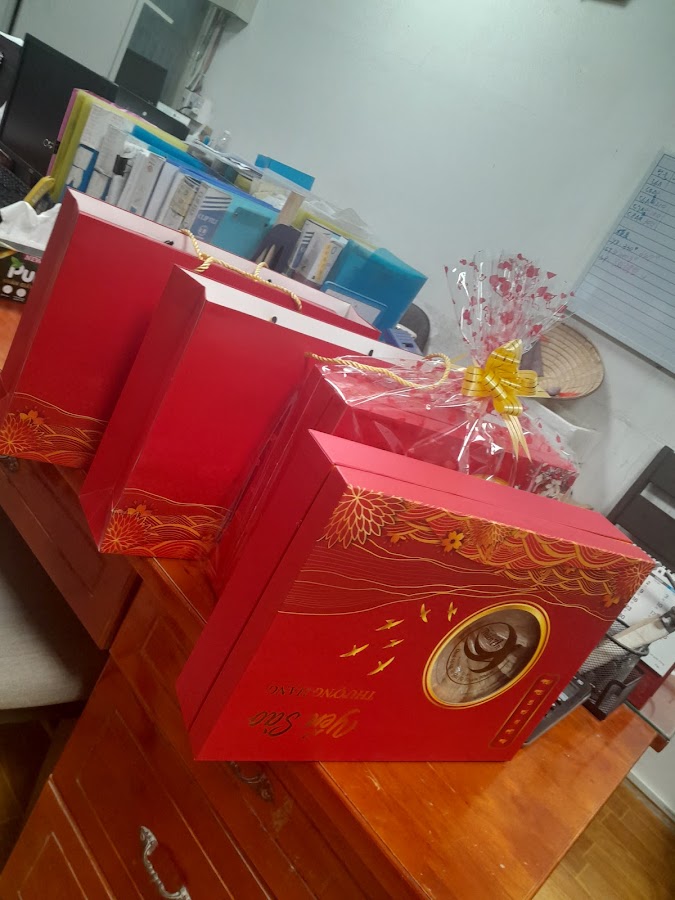 Tiệm Tạp Hóa Liễu Phương Lê