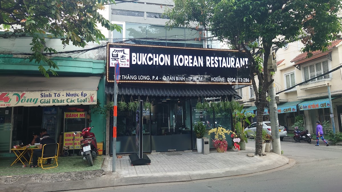 북촌 한식당 공항점 (BUKCHON Korean Restaurant Tan Binh Branch)