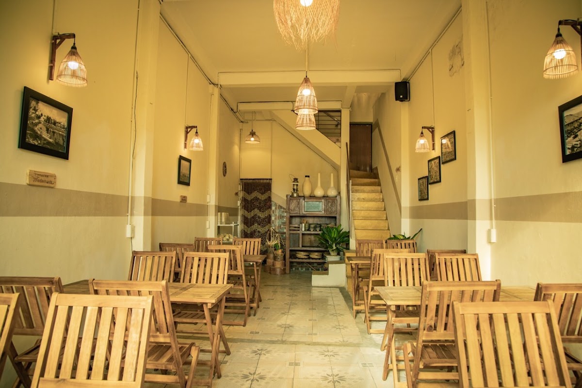 Lẩu gà lá é 39 ( quán lẩu ngon )