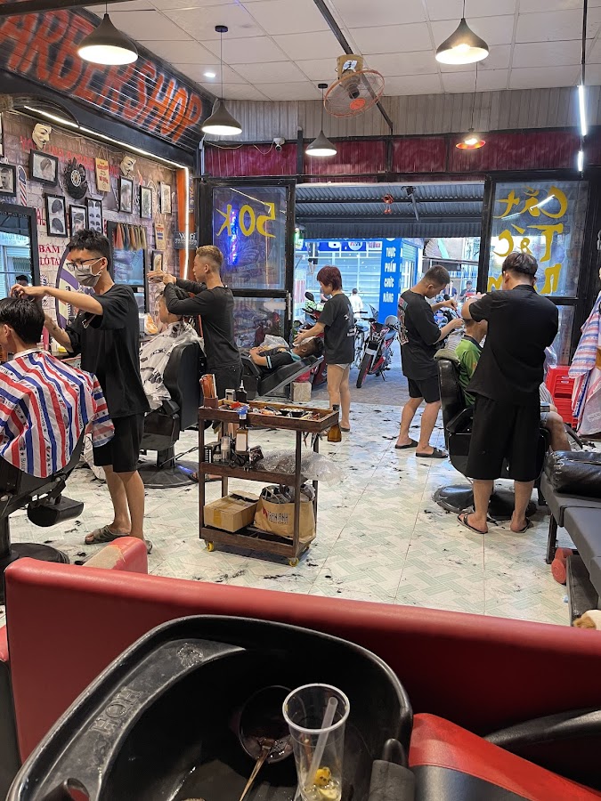 Tiệm Tóc Nam Chí Linh Barber Shop