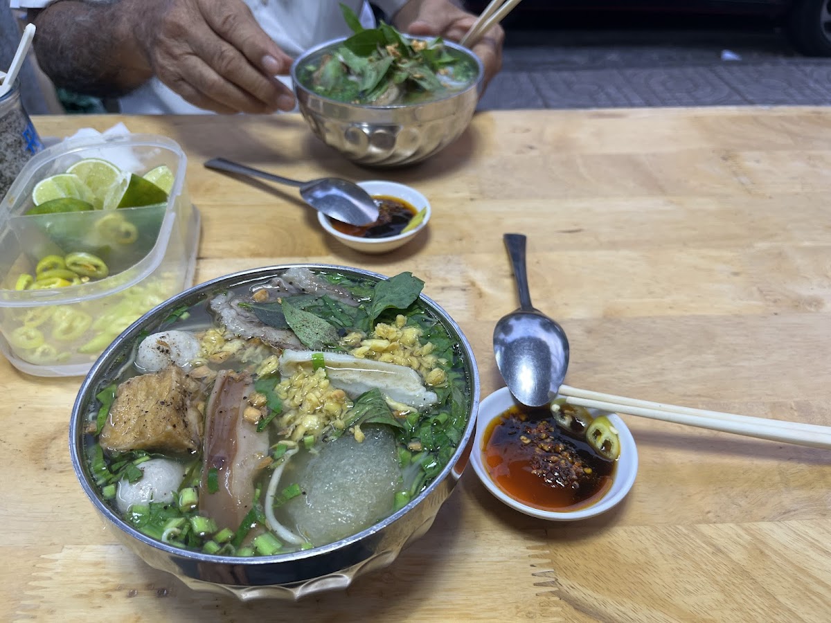 Quán Hủ Tiếu Bò Viên Huỳnh Ký