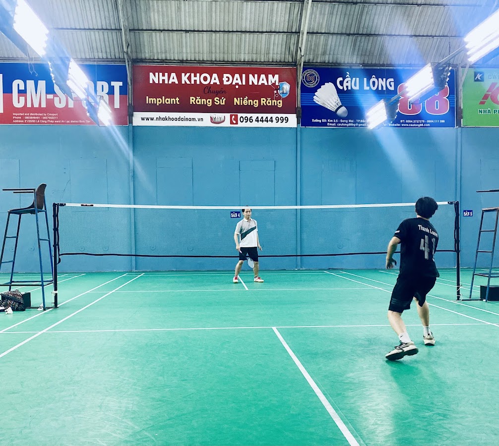 CM badminton court