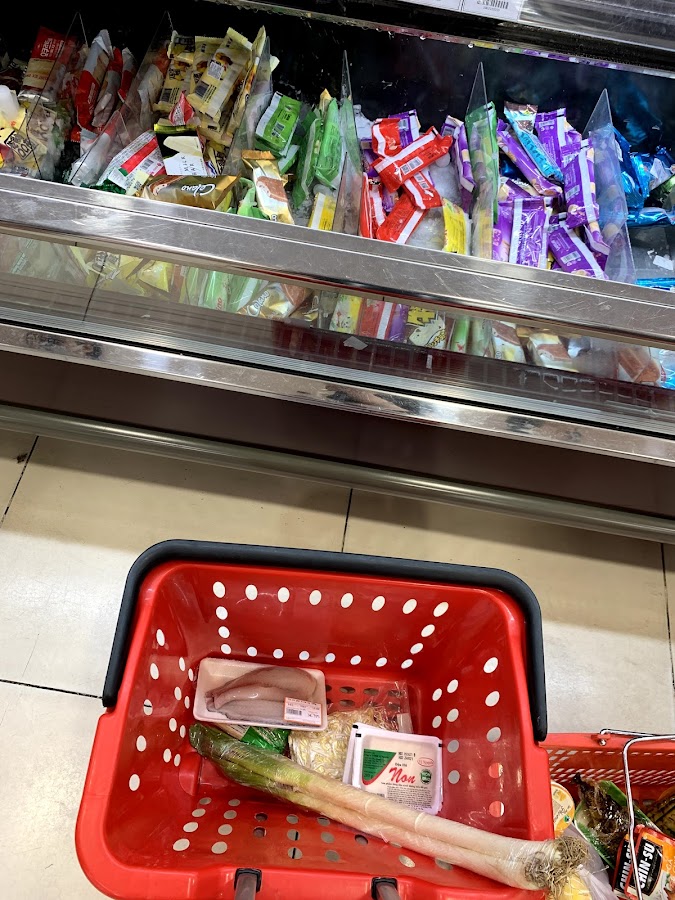 Cửa hàng tạp hóa Định Hạnh