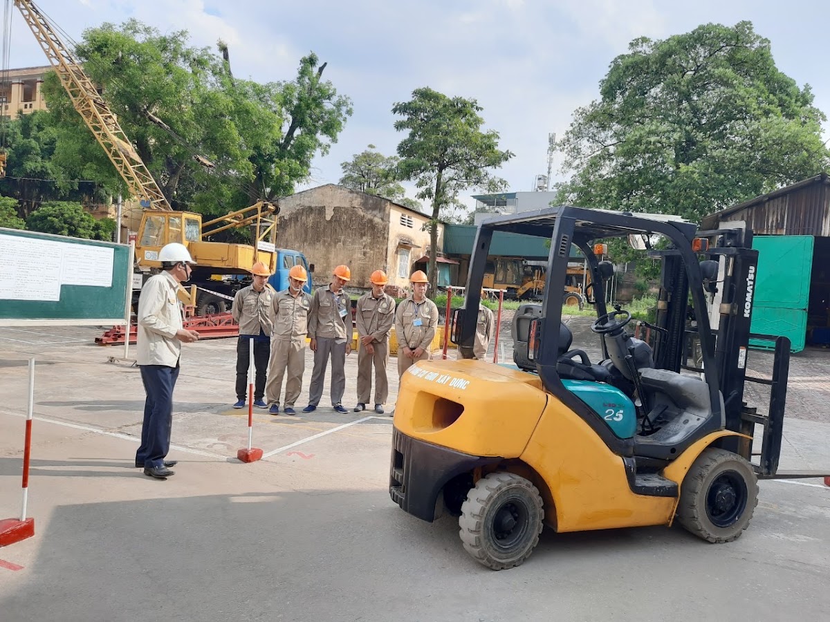 Trường Cao đẳng Cơ giới Xây dựng