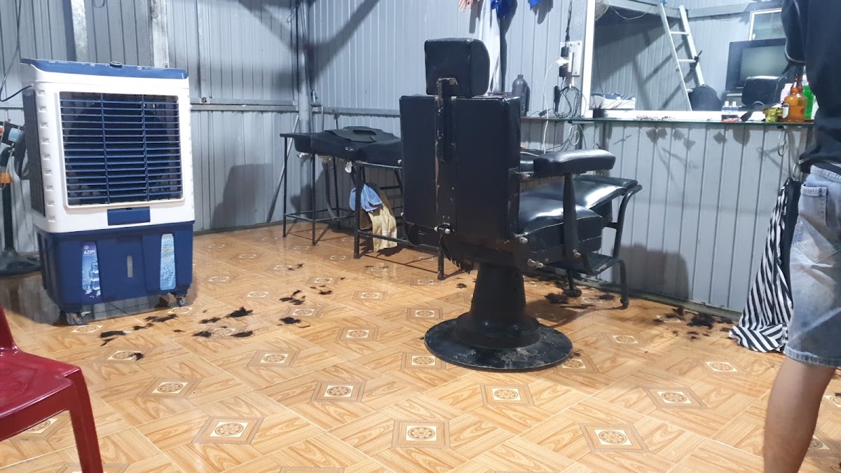 Bin Bin Cắt Tóc Nam