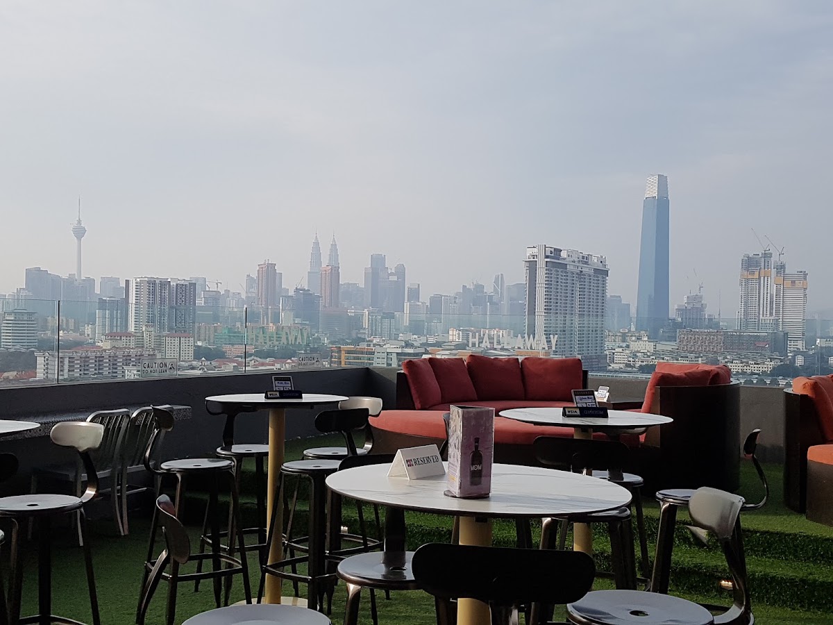Hallaway KL Rooftop Bar