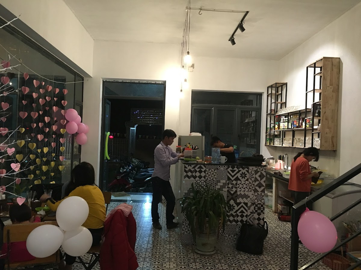 New Moon Cafe