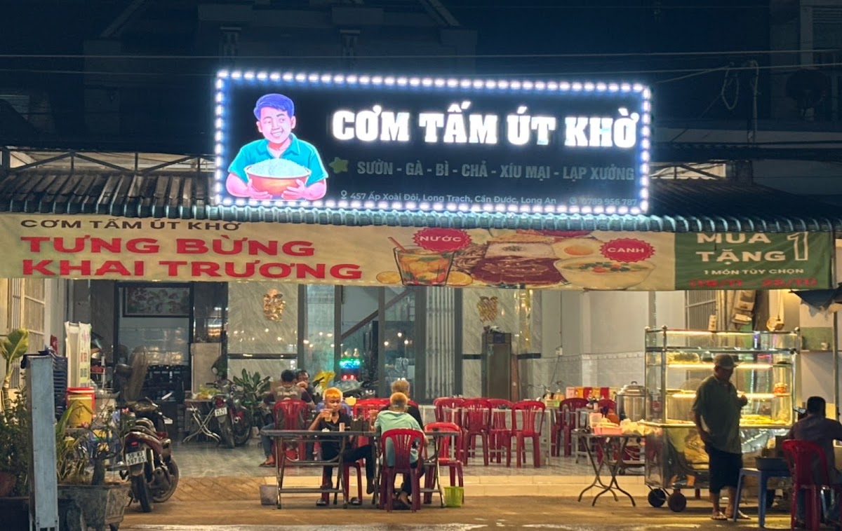 Cơm tấm Út Khờ